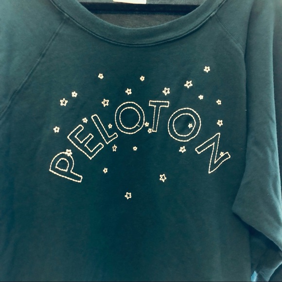Peloton Pullover Sweatshirt size XXL embroidered logo crew neck stars green blue - Picture 2 of 5